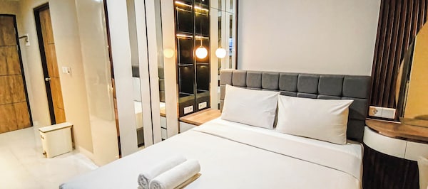 Best Deal And Comfy Studio At Delft Ciputra Makassar Apartment - Makassar