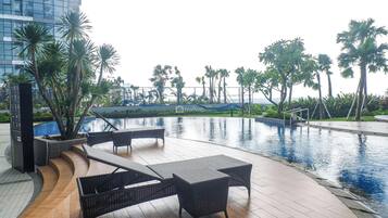 Kolam renang outdoor