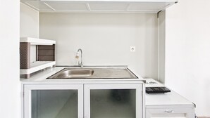 Standard Studio | Dapur peribadi | Cerek elektrik 