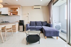 Interior - Bright And Comfy 2Br Apartment At Paddington Heights (Tangerang)