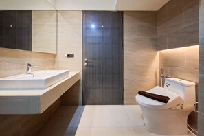 Standard Apartment | Bathroom - Splendid 1Br At Carstensz Residence (Gading Serpong)