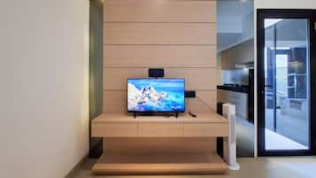 Standard Apartment | Television