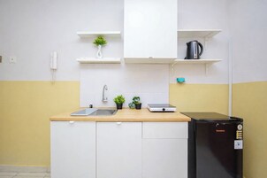 Standard Studio | Private kitchen | Electric kettle