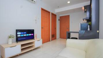 Standard Apartment | Television