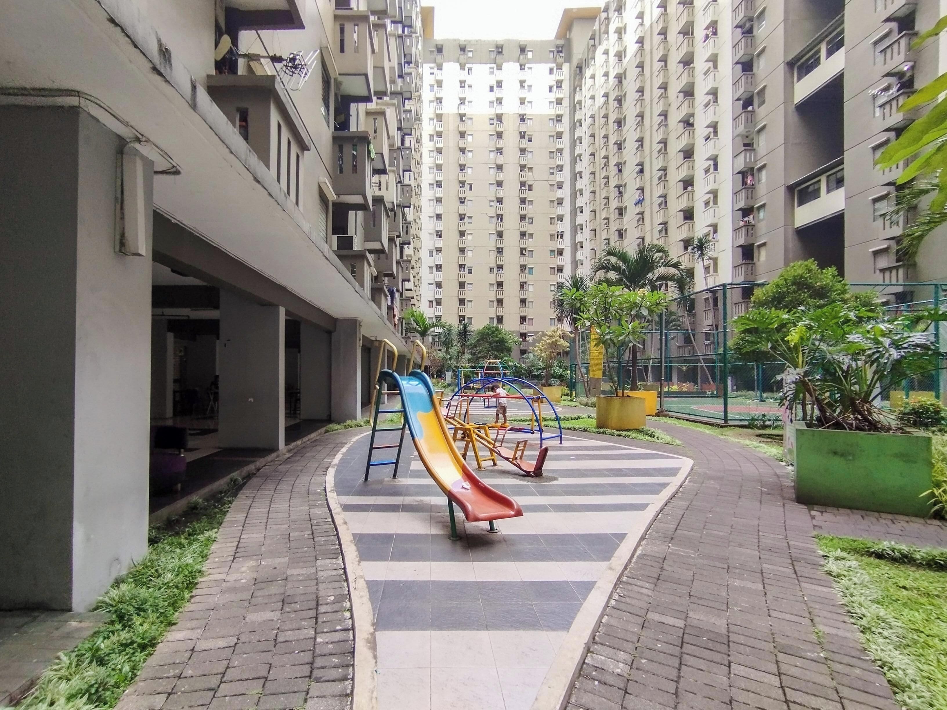 Children’s play area – outdoor