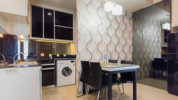 Standard Apartment | Dining room