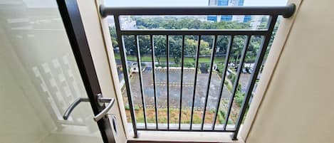 Standard Studio | Balcony
