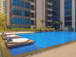 Outdoor pool - Chic And Roomy 2Br Space At Apartment Casa Grande Residence (Jakarta)
