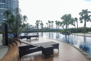室外游泳池