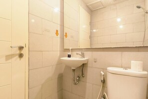Standard-Apartment | Badezimmer