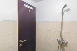 Bathroom - Tranquil Studio For 2 Pax At Suncity Residence (Sidoarjo)