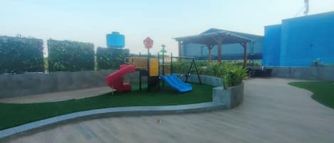 Children’s play area – outdoor