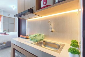 Private kitchen - 2 Pax Practical Studio At Suncity Residence (Sidoarjo)