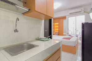 Interior - Comfy Minimalist Studio Room At Suncity Residence Apartment (Sidoarjo)