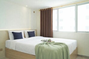 Standard Studio - Neat Studio At Amethyst Apartment Near Jiexpo (Jakarta)