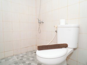 Interior - Neat Studio At Amethyst Apartment Near Jiexpo (Jakarta)