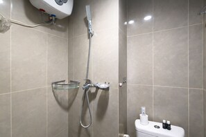 Standard Studio | Bathroom - Great Choice Studio At Taman Melati Jatinangor Apartment (Hegarmanah)