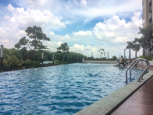Enjoy Restful Living In Studio Room At Apartment Oasis Cikarang