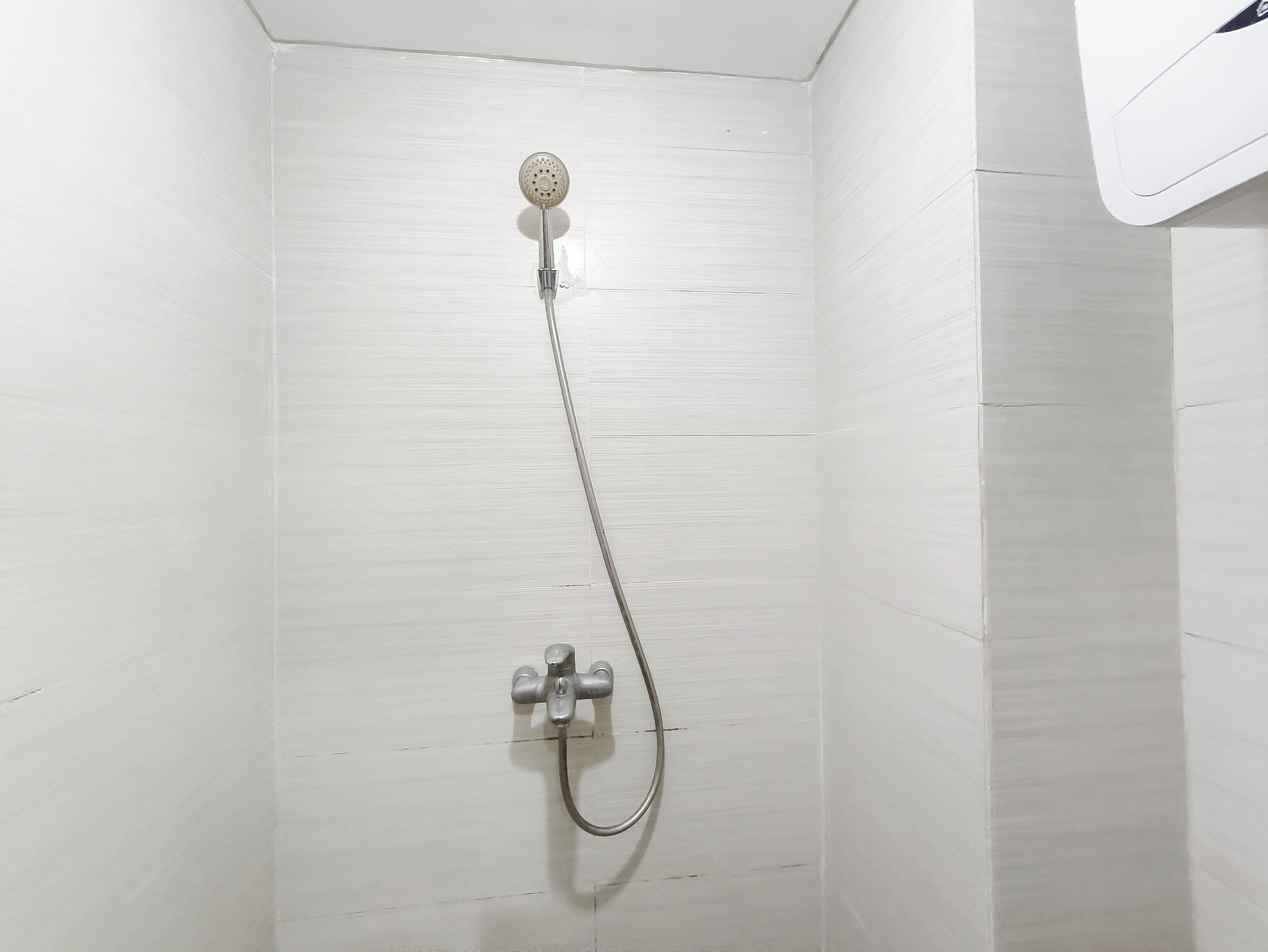 Standard Apartment | Bathroom