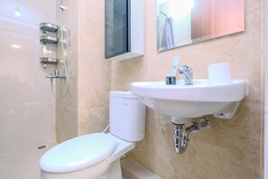 Standard Apartment | Bathroom - Comfortable 1Br With Extra Room At Transpark Cibubur Apartment (Bekasi)