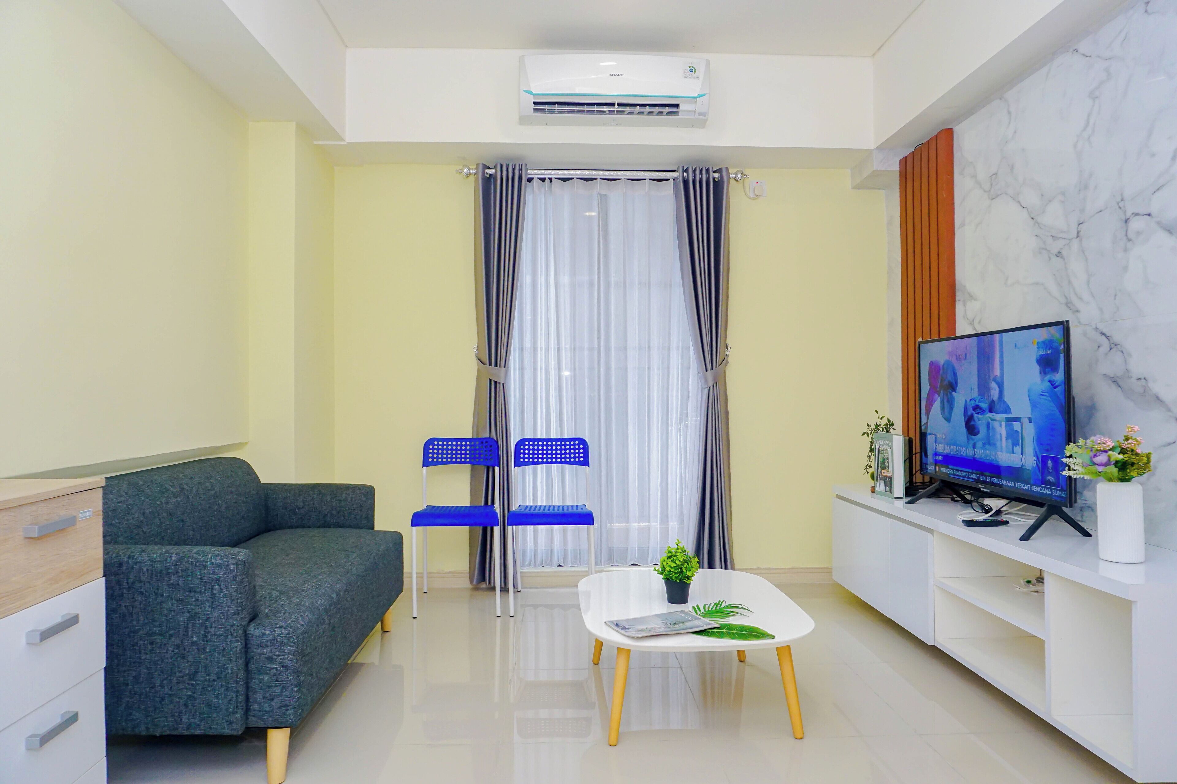 Standard Apartment | Living room