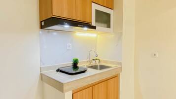 Standard Apartment | Private kitchen | Electric kettle