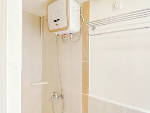 Standard-Apartment | Badezimmer