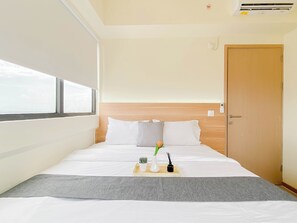 Standard Apartment - Cozy And Roomy 3Br At Apartment Meikarta District 1 (Cikarang)