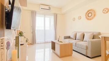 Standard Apartment | Living room