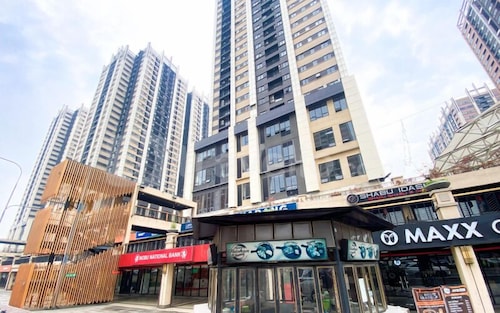 Homey And Roomy 3Br At Apartment Meikarta District 1