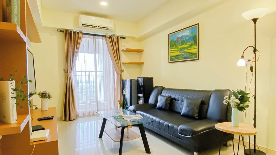 Homey And Roomy 3Br At Apartment Meikarta District 1
