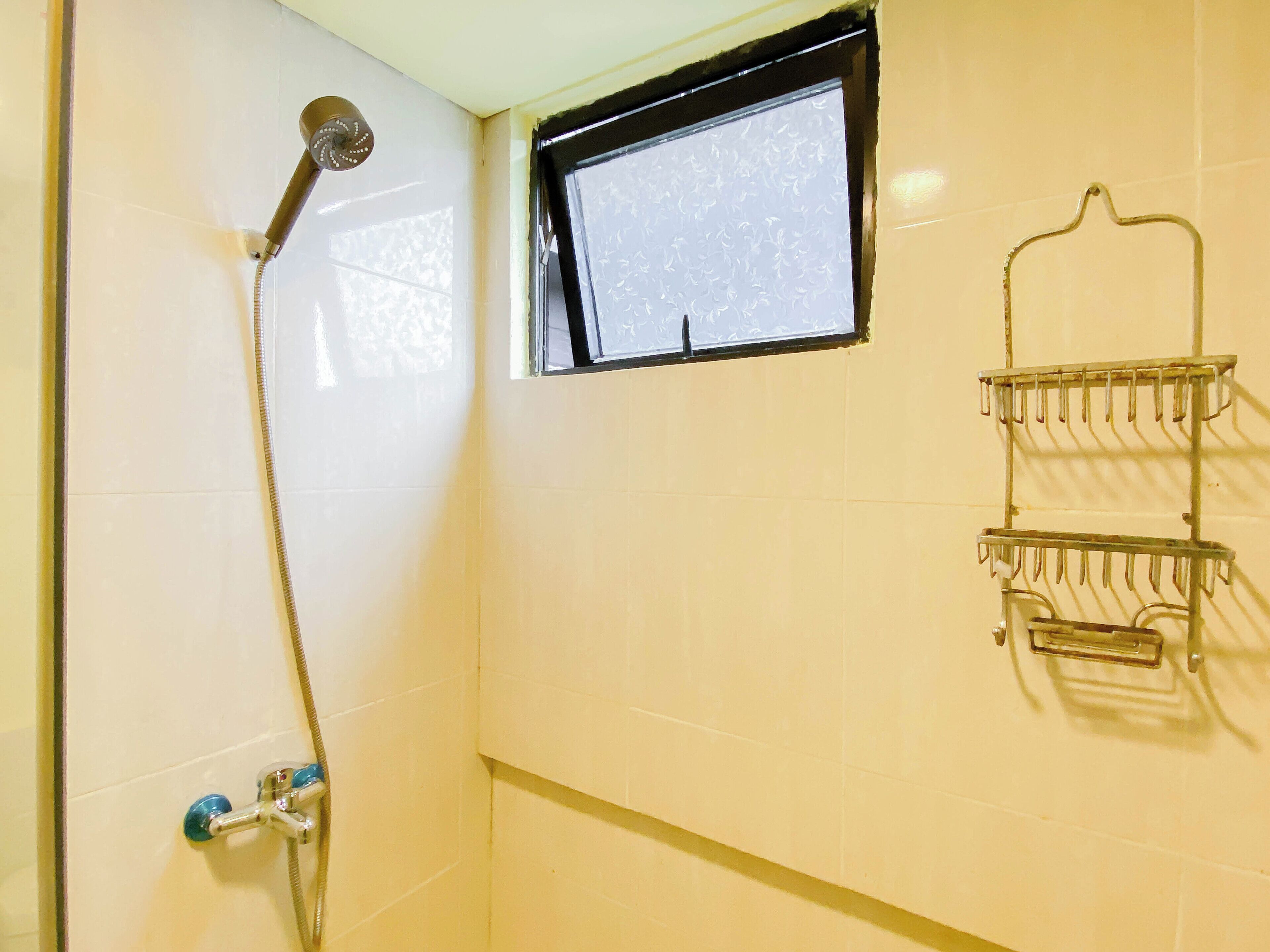 Standard Apartment | Bathroom