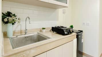 Standard Apartment | Private kitchen | Electric kettle