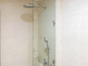 Interior - Serene And Warm Studio Room At Apartment Gold Coast Pik (Jakarta)