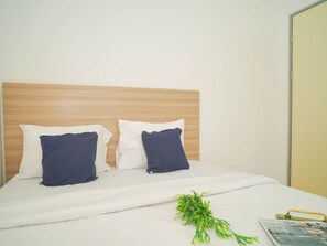 Standard Apartment - 3 Pax Cheerful 2Br At M-Town Residence (Gading Serpong)