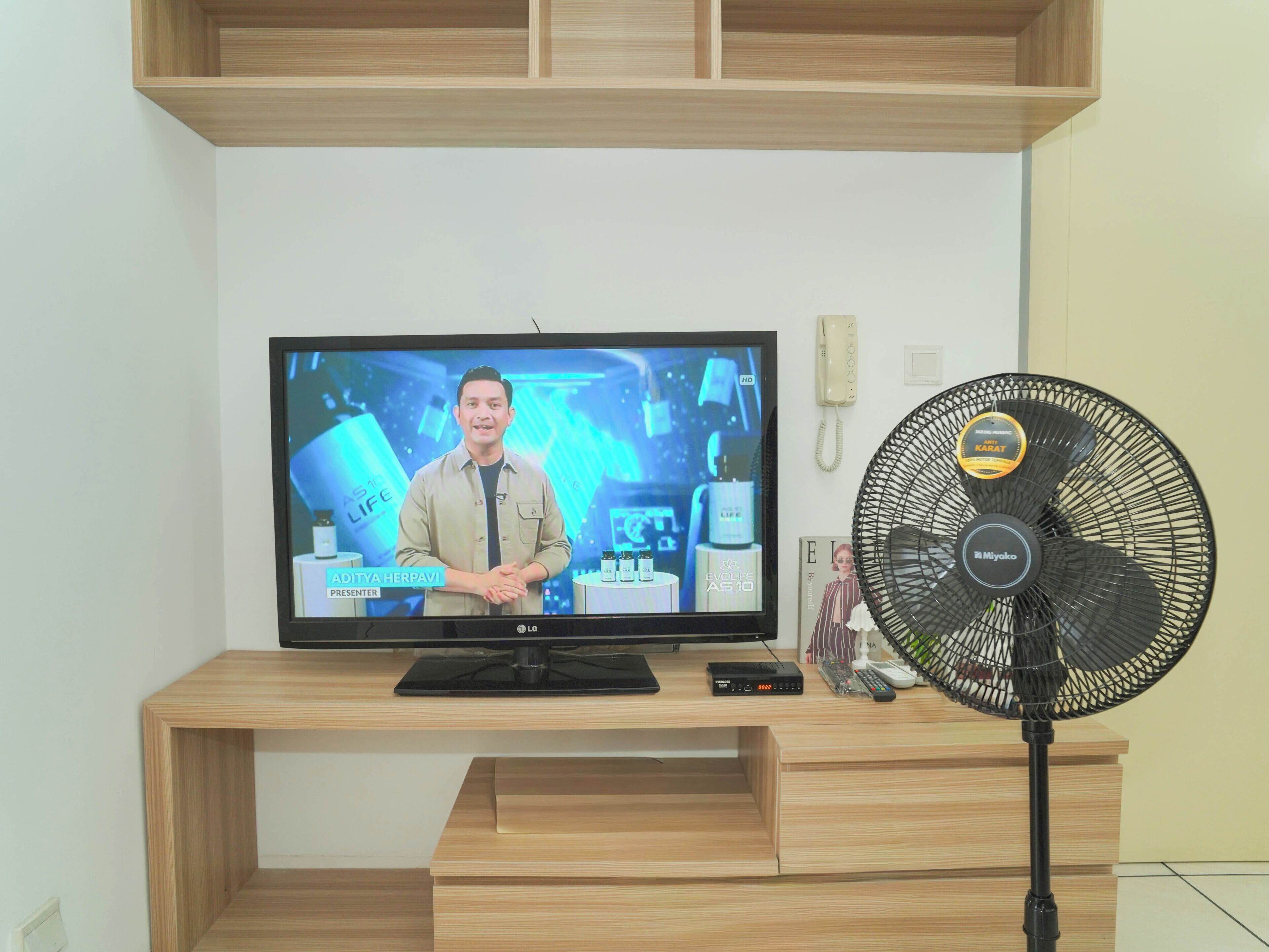 สแตนดาร์ดอพาร์ทเมนท์ | ทีวี