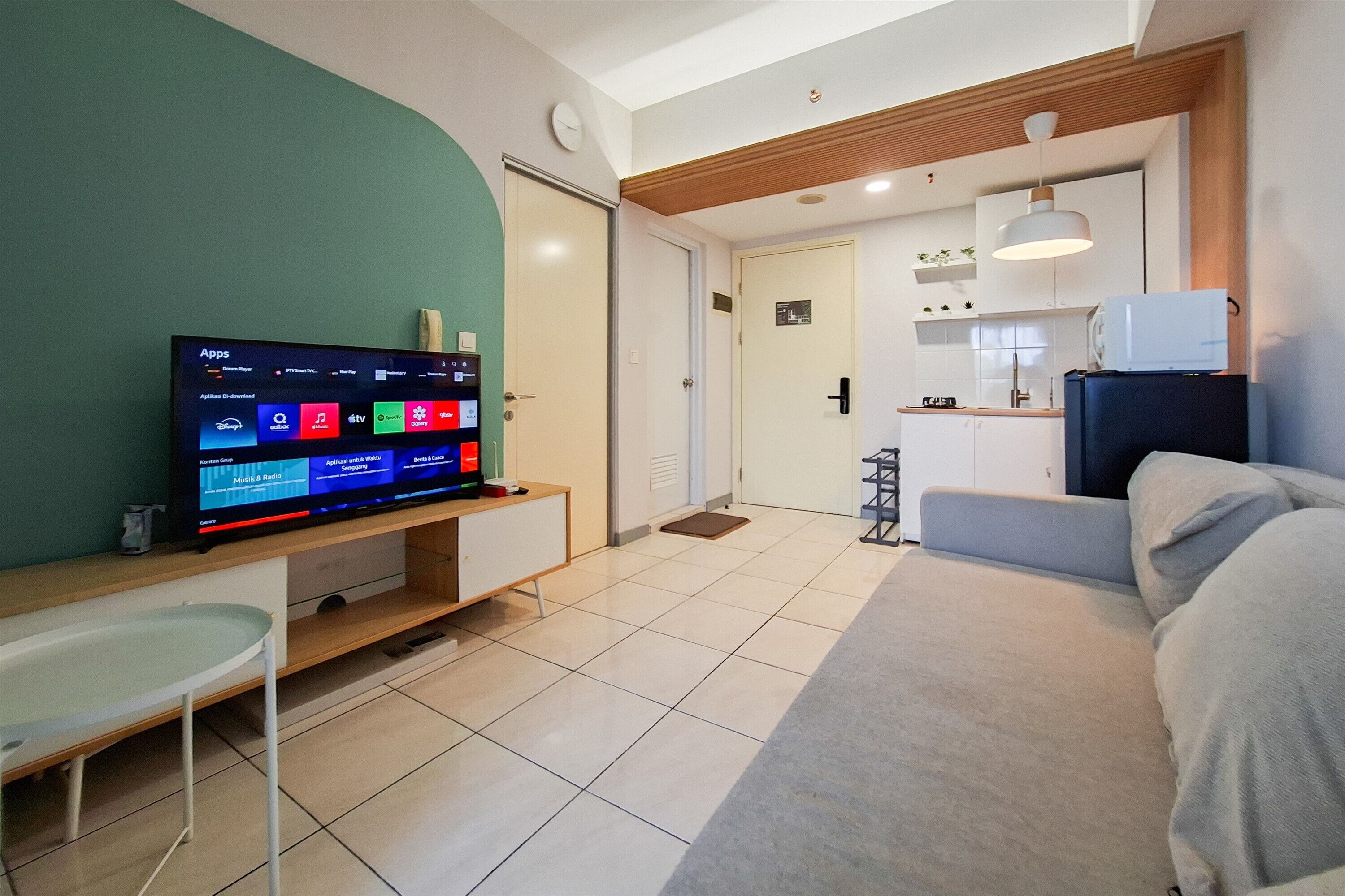 Standard Apartment | Living room