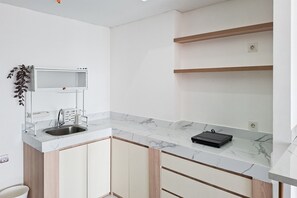 Interior - Lavish White 1Br At Casa De Parco Apartment (Pagedangan)
