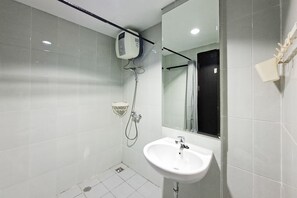 Interior - Lavish White 1Br At Casa De Parco Apartment (Pagedangan)