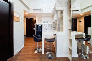 Dining room - Calm And Casual Living 1Br At Casa De Parco Apartment (Pagedangan)