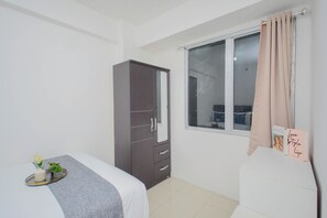 Standard Apartment - Strategic And Homey 2Br At Bassura City Apartment (Jakarta)