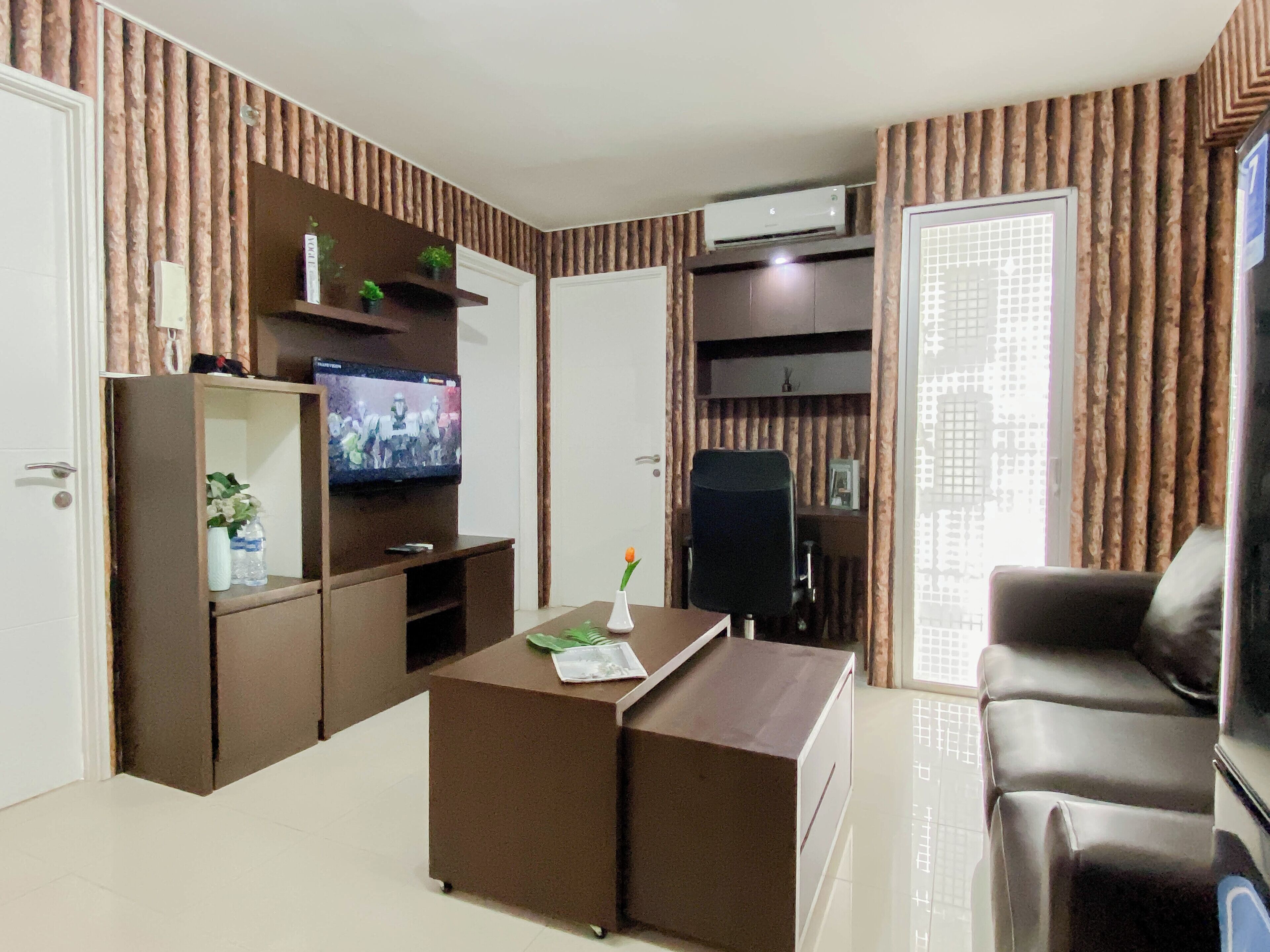 Standard Apartment | Living room