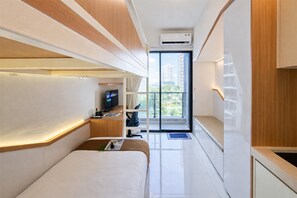 Standard Studio - Bright And Comfortable Studio Room At Apartment Sky House Bsd (Pagedangan)