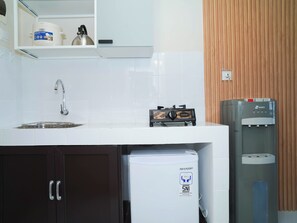 Interior - Chic Green Studio Room At Apartment Tokyo Riverside Pik 2 (Teluknaga)