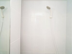 Standard Studio | Bathroom - Best Choice Studio Near Nice At Tokyo Riverside Pik 2 Apartment (Teluknaga)