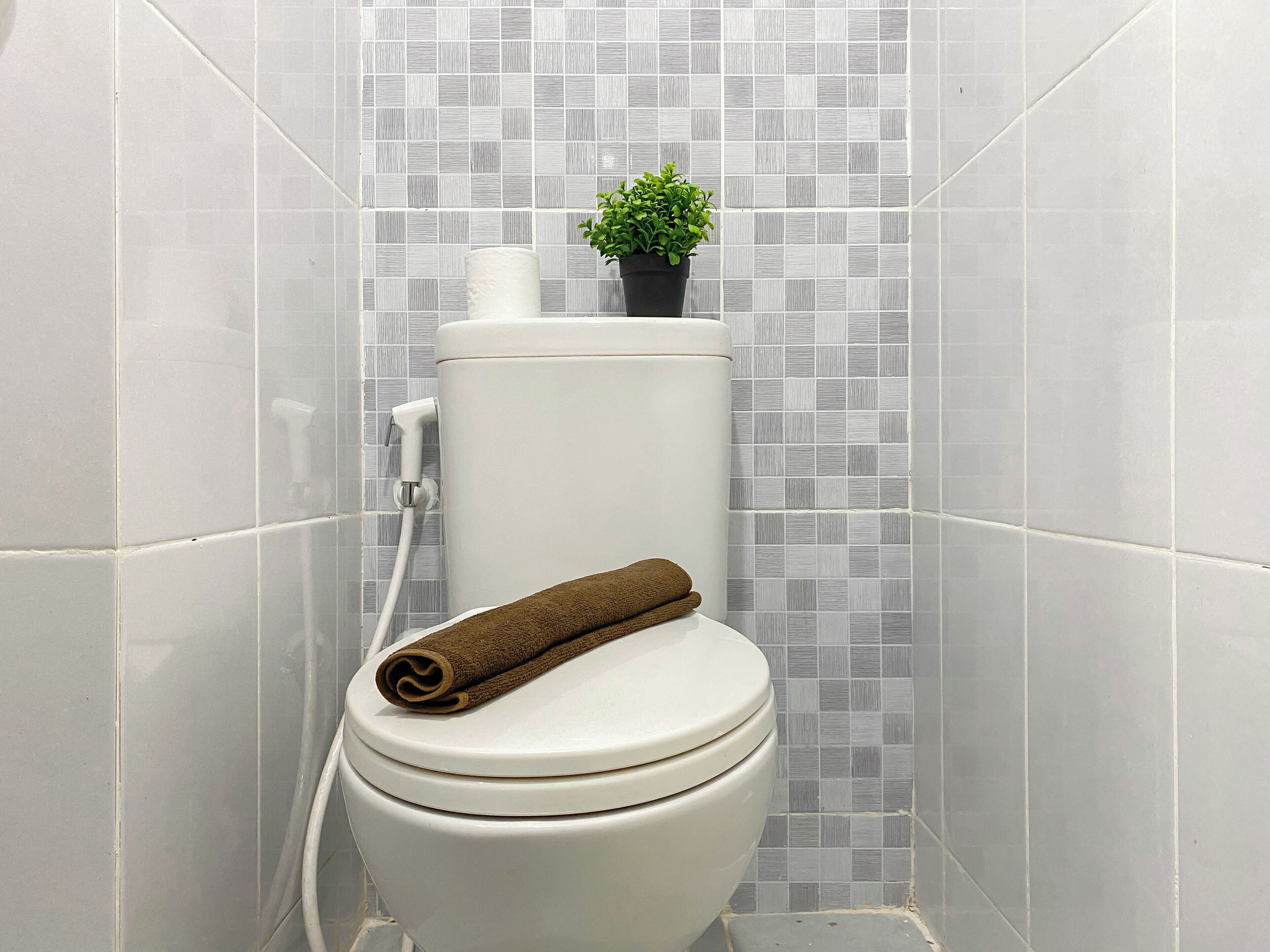 Standard Studio | Bathroom