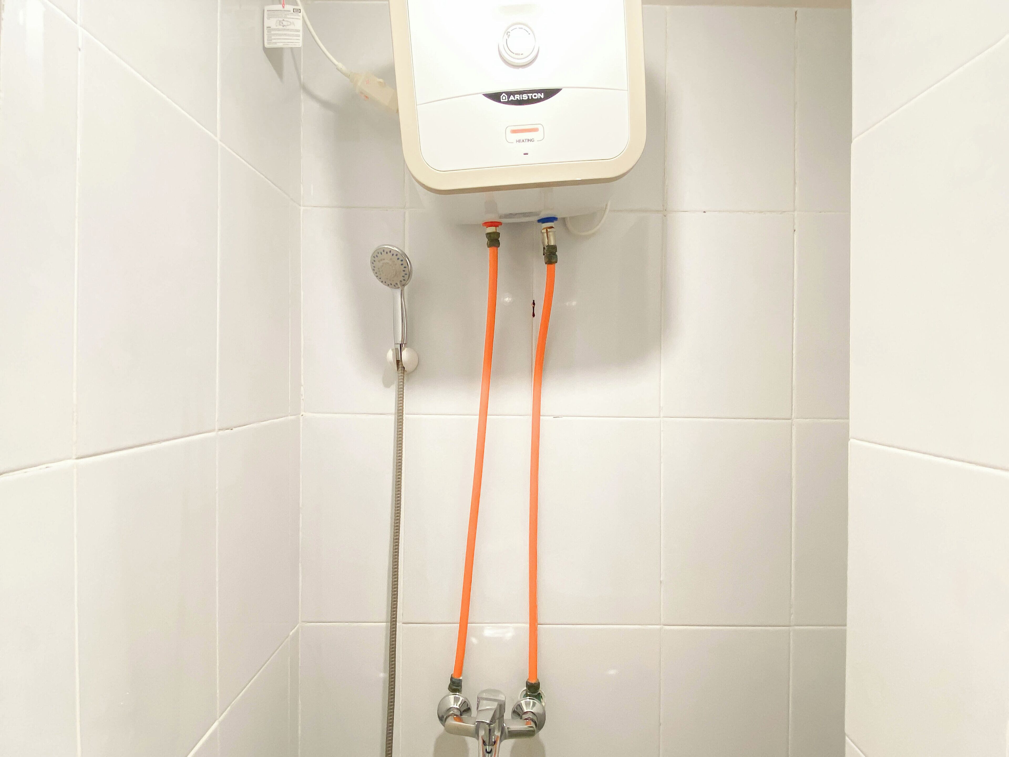 Standard Studio | Bathroom
