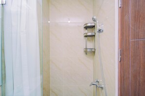 Standard Studio | Bathroom - Comfy Studio For 2 Pax At B Residence Grogol (Jakarta)