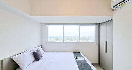 Restful 1Br For 2 Pax With City View At Cisauk Point Apartment