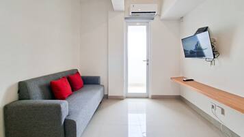 Standard Apartment | Living area